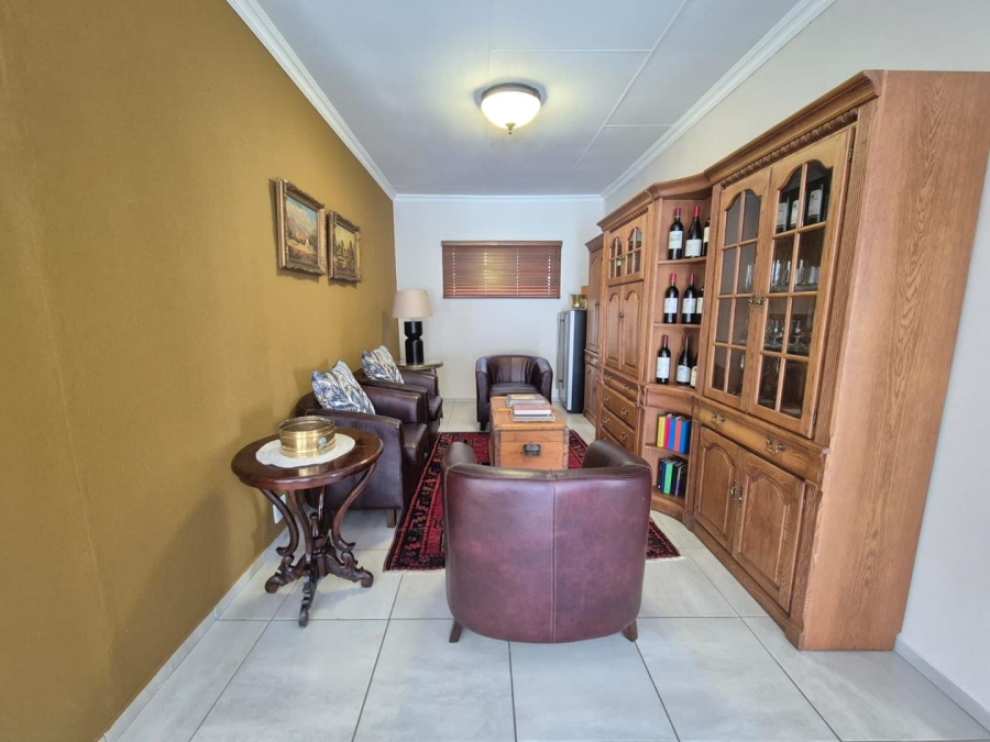 5 Bedroom Property for Sale in Roodewal Free State